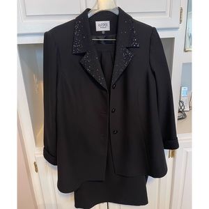 Blazer and skirt set. In great condition!!